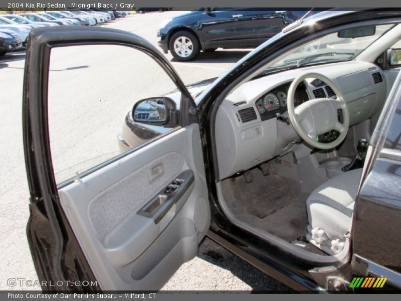 Midnight Black / Gray 2004 Kia Rio Sedan