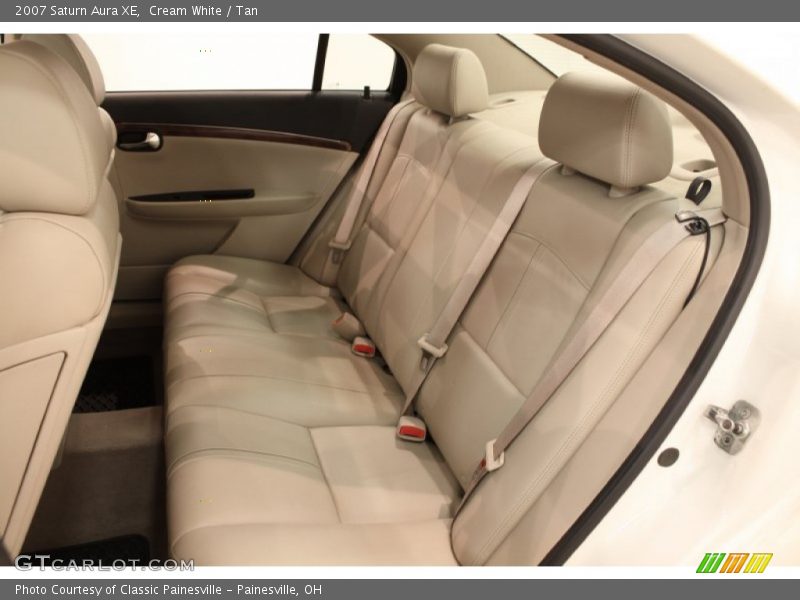 Cream White / Tan 2007 Saturn Aura XE
