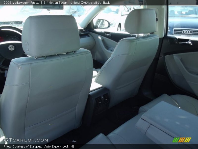 United Grey Metallic / Black 2006 Volkswagen Passat 3.6 4Motion Sedan