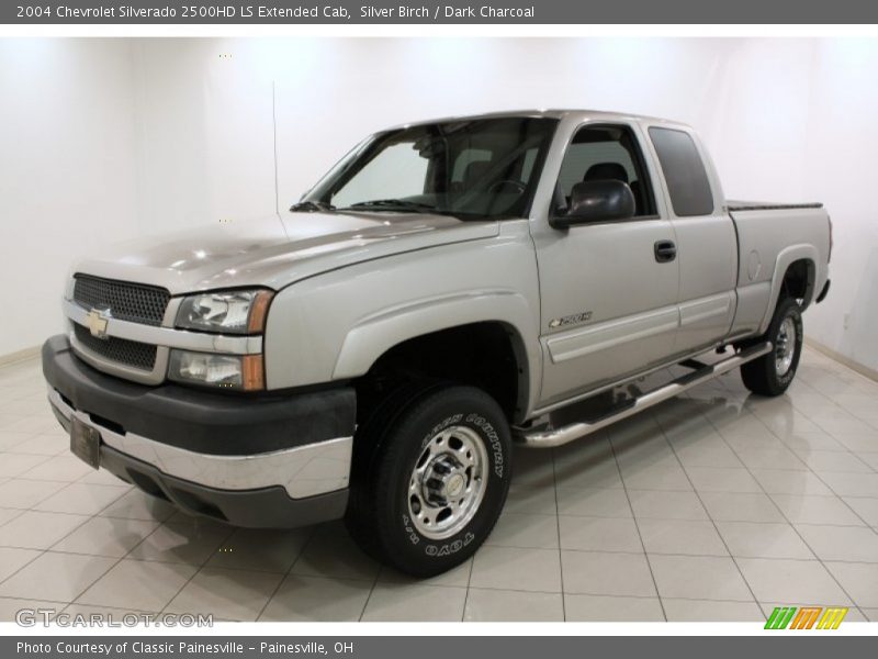 Silver Birch / Dark Charcoal 2004 Chevrolet Silverado 2500HD LS Extended Cab