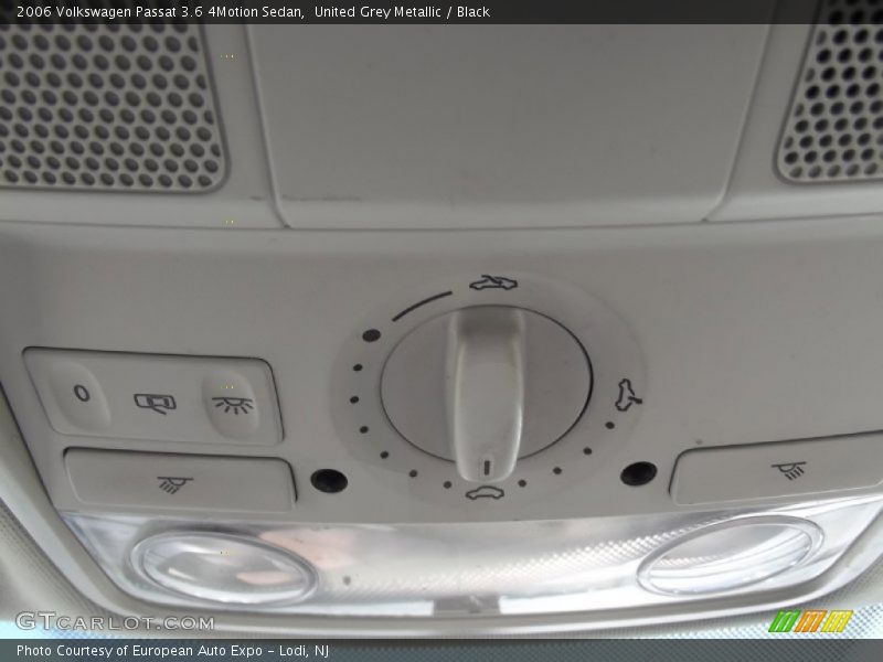 United Grey Metallic / Black 2006 Volkswagen Passat 3.6 4Motion Sedan