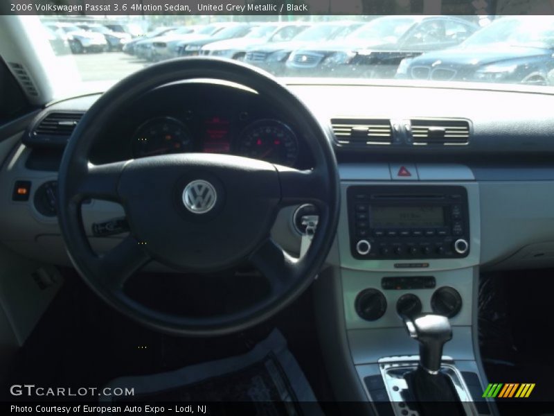 United Grey Metallic / Black 2006 Volkswagen Passat 3.6 4Motion Sedan