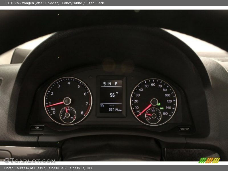 Candy White / Titan Black 2010 Volkswagen Jetta SE Sedan