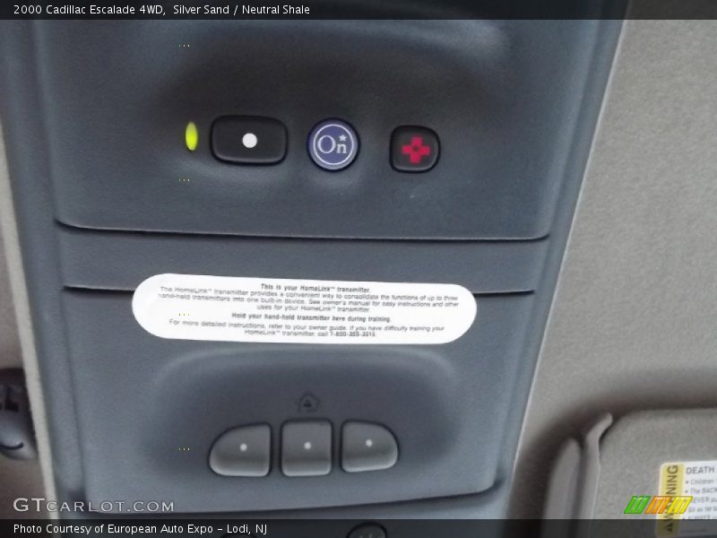 Silver Sand / Neutral Shale 2000 Cadillac Escalade 4WD