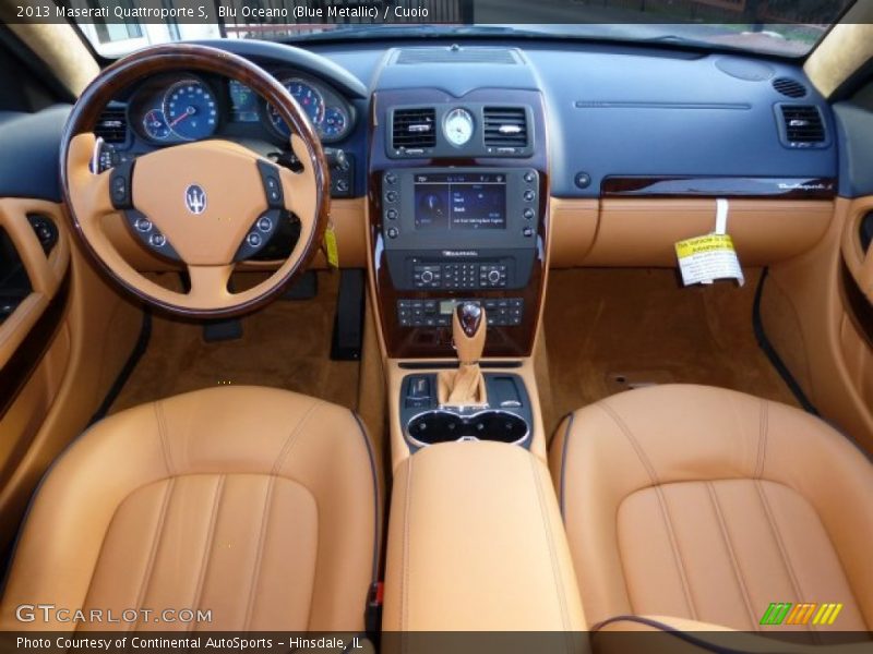 Dashboard of 2013 Quattroporte S