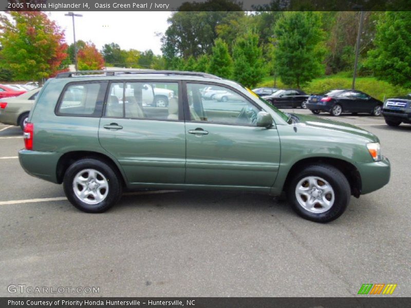 Oasis Green Pearl / Ivory 2005 Toyota Highlander I4