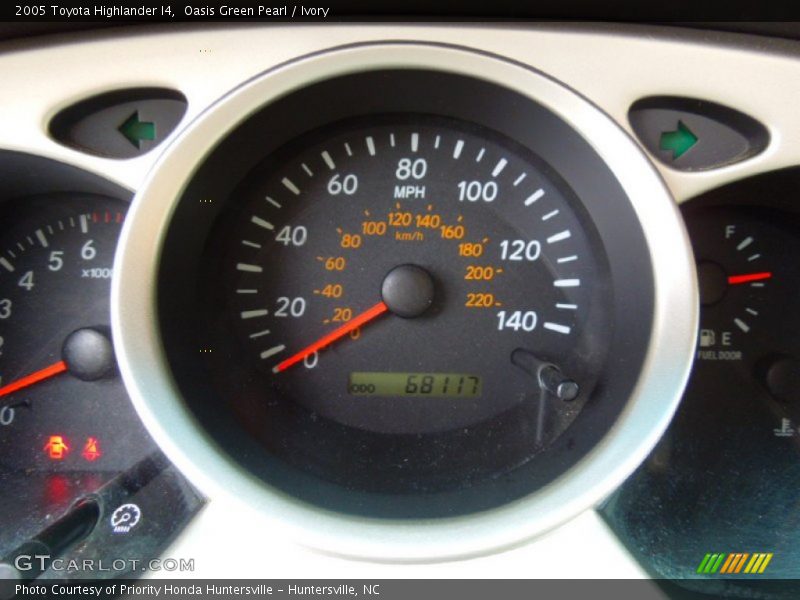 Oasis Green Pearl / Ivory 2005 Toyota Highlander I4