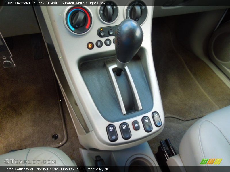 Summit White / Light Gray 2005 Chevrolet Equinox LT AWD