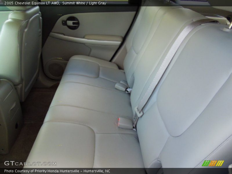 Summit White / Light Gray 2005 Chevrolet Equinox LT AWD