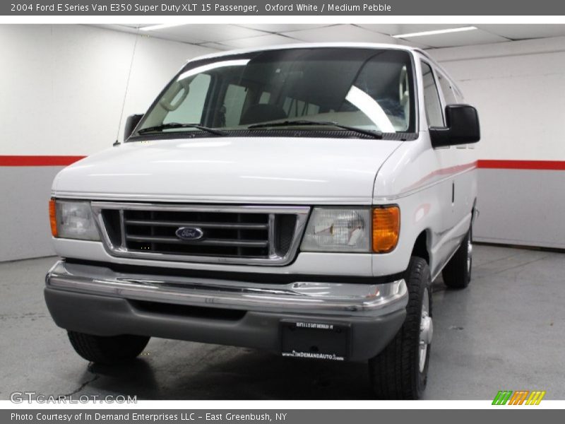 Oxford White / Medium Pebble 2004 Ford E Series Van E350 Super Duty XLT 15 Passenger