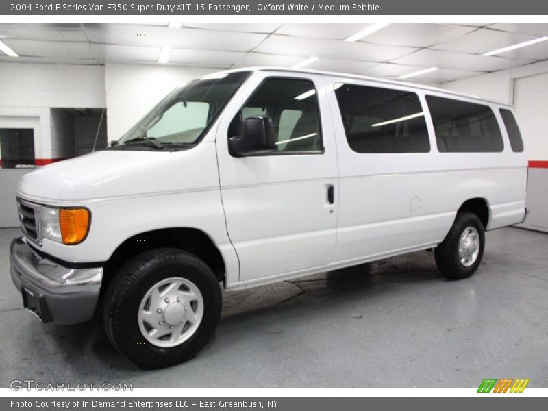 Oxford White / Medium Pebble 2004 Ford E Series Van E350 Super Duty XLT 15 Passenger
