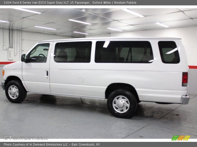 Oxford White / Medium Pebble 2004 Ford E Series Van E350 Super Duty XLT 15 Passenger