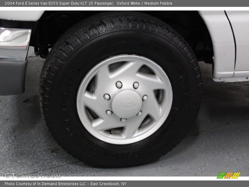  2004 E Series Van E350 Super Duty XLT 15 Passenger Wheel