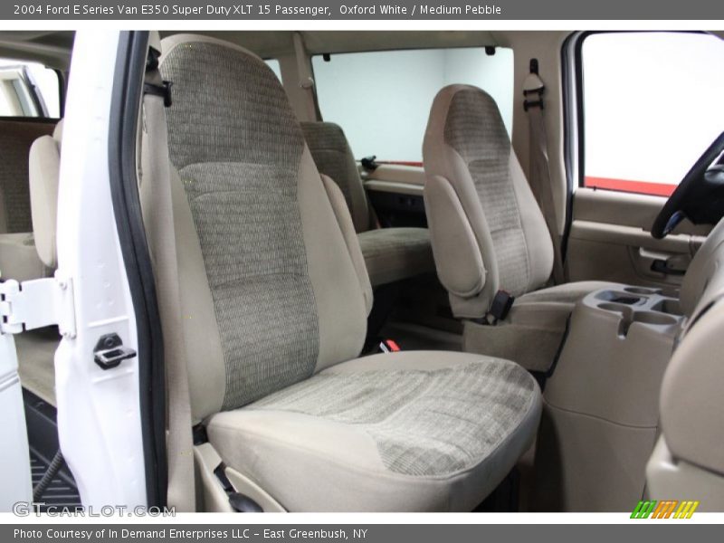 Oxford White / Medium Pebble 2004 Ford E Series Van E350 Super Duty XLT 15 Passenger