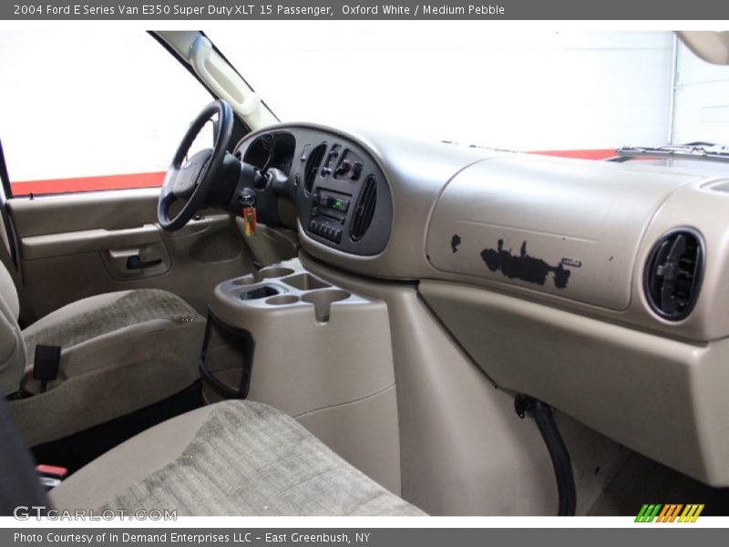 Oxford White / Medium Pebble 2004 Ford E Series Van E350 Super Duty XLT 15 Passenger