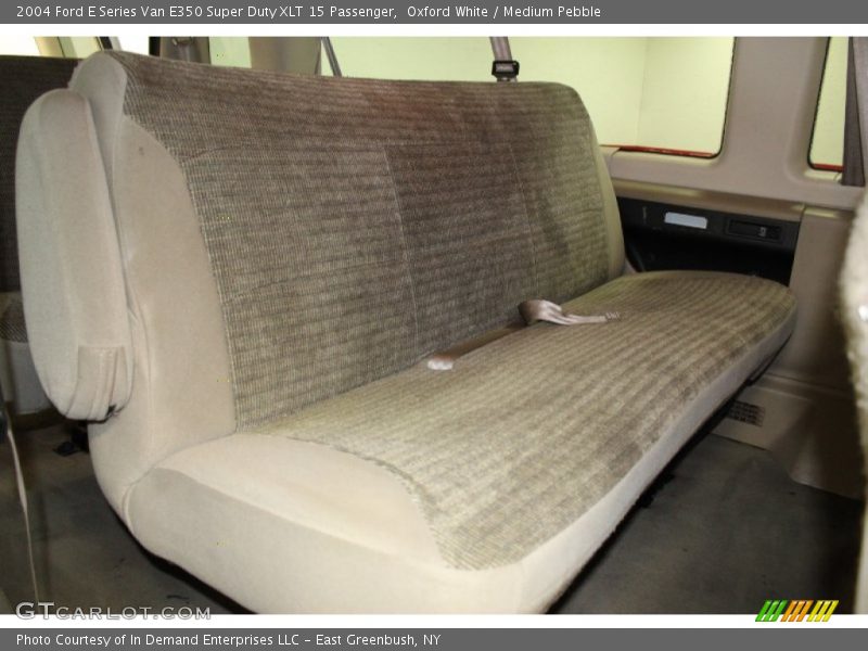 Oxford White / Medium Pebble 2004 Ford E Series Van E350 Super Duty XLT 15 Passenger