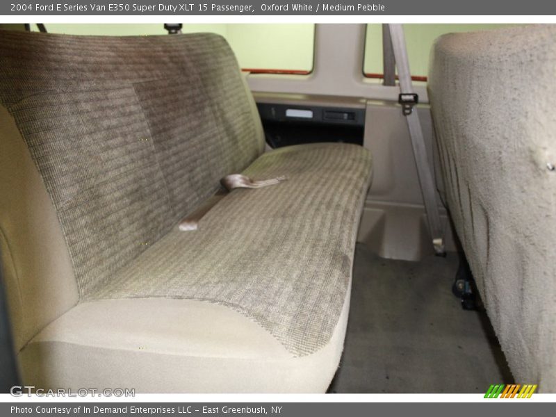Oxford White / Medium Pebble 2004 Ford E Series Van E350 Super Duty XLT 15 Passenger