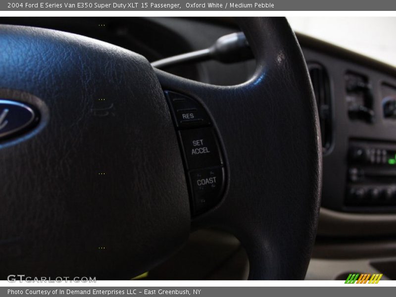 Oxford White / Medium Pebble 2004 Ford E Series Van E350 Super Duty XLT 15 Passenger