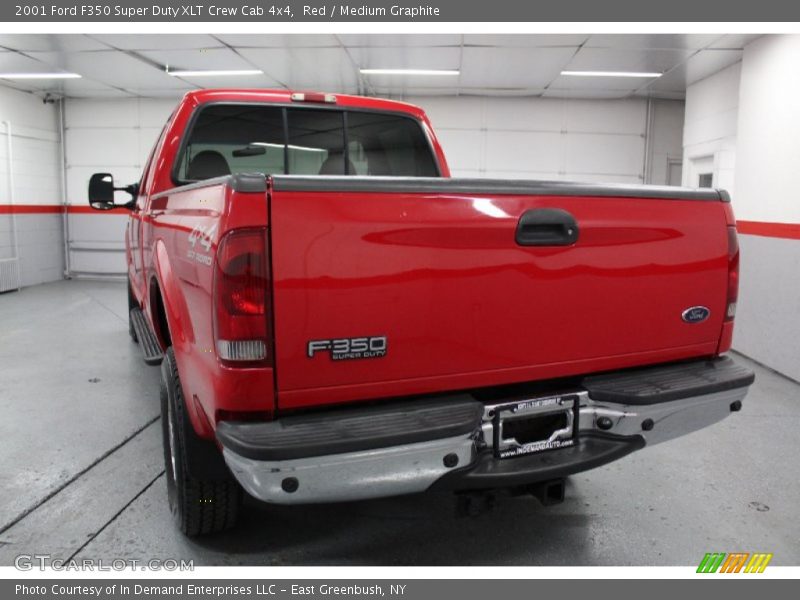 Red / Medium Graphite 2001 Ford F350 Super Duty XLT Crew Cab 4x4