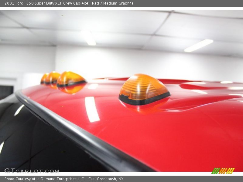 Red / Medium Graphite 2001 Ford F350 Super Duty XLT Crew Cab 4x4