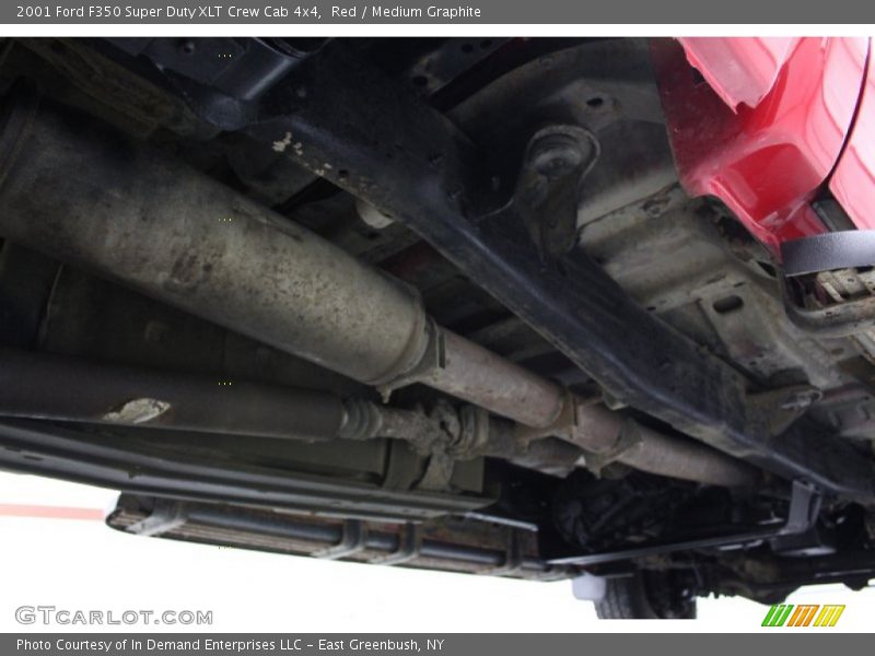 Undercarriage of 2001 F350 Super Duty XLT Crew Cab 4x4