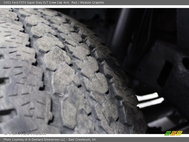 Red / Medium Graphite 2001 Ford F350 Super Duty XLT Crew Cab 4x4