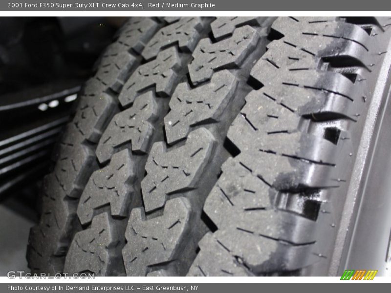 Red / Medium Graphite 2001 Ford F350 Super Duty XLT Crew Cab 4x4