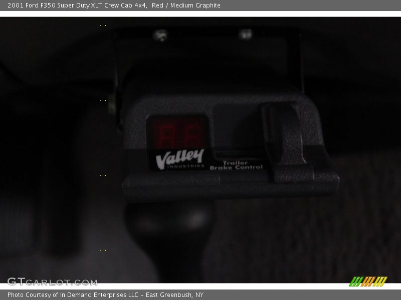 Red / Medium Graphite 2001 Ford F350 Super Duty XLT Crew Cab 4x4
