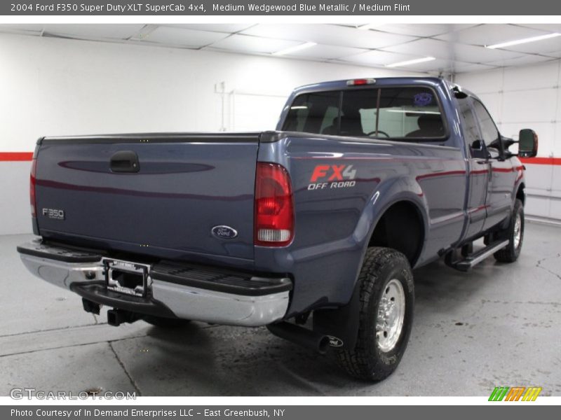 Medium Wedgewood Blue Metallic / Medium Flint 2004 Ford F350 Super Duty XLT SuperCab 4x4