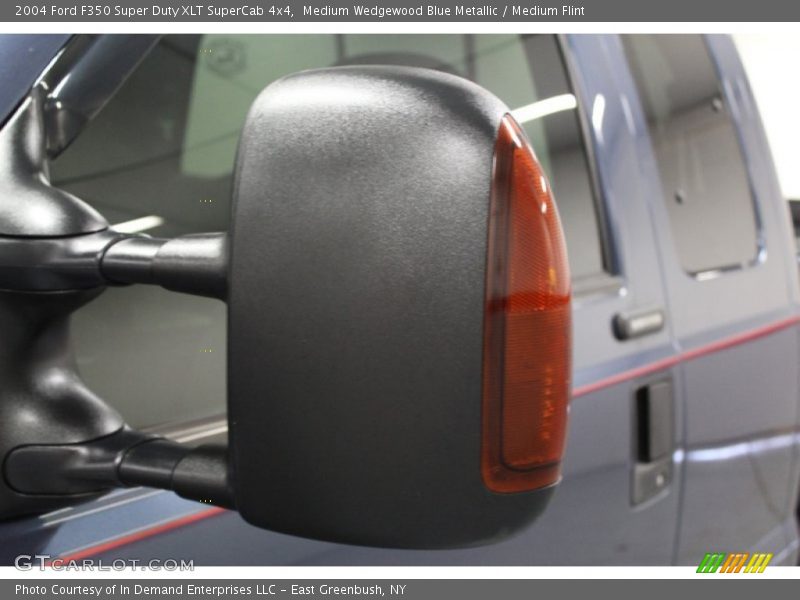 Medium Wedgewood Blue Metallic / Medium Flint 2004 Ford F350 Super Duty XLT SuperCab 4x4