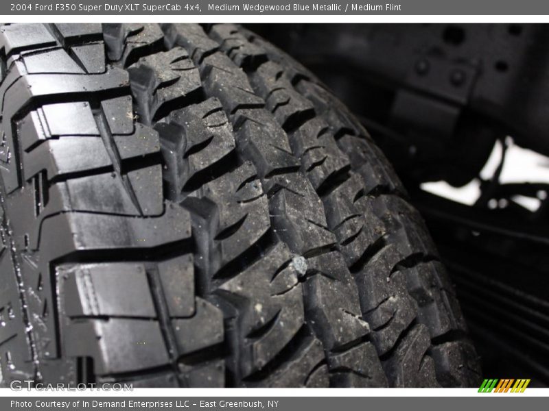 Medium Wedgewood Blue Metallic / Medium Flint 2004 Ford F350 Super Duty XLT SuperCab 4x4