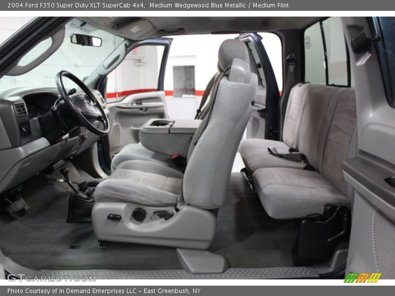  2004 F350 Super Duty XLT SuperCab 4x4 Medium Flint Interior