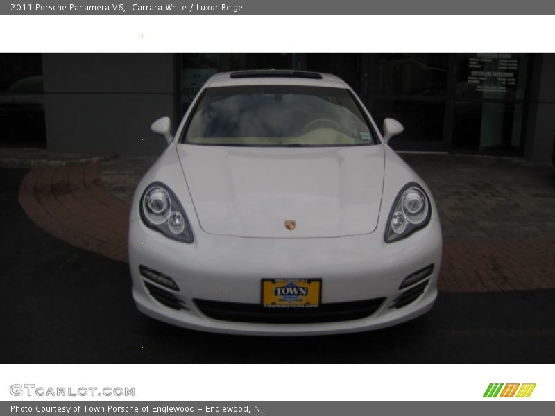 Carrara White / Luxor Beige 2011 Porsche Panamera V6
