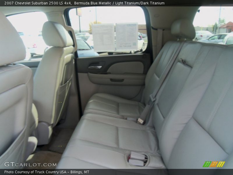 Bermuda Blue Metallic / Light Titanium/Dark Titanium 2007 Chevrolet Suburban 2500 LS 4x4