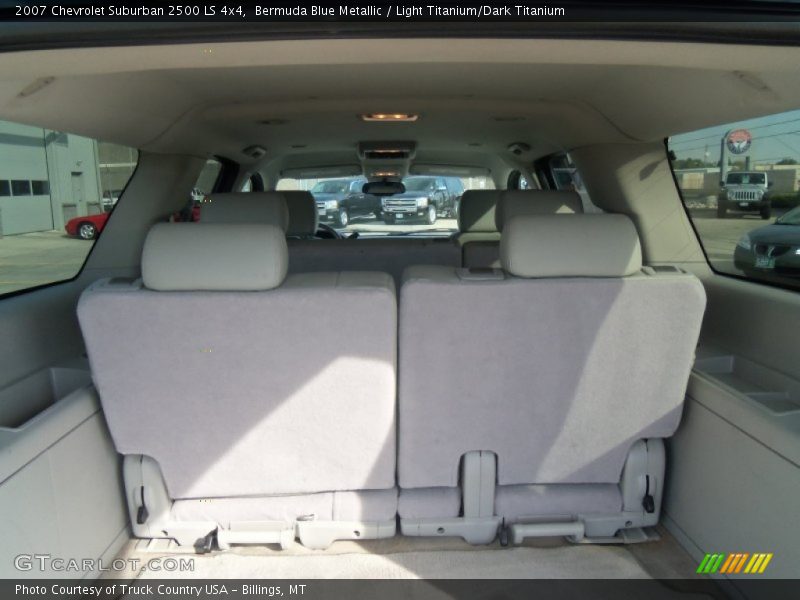 Bermuda Blue Metallic / Light Titanium/Dark Titanium 2007 Chevrolet Suburban 2500 LS 4x4