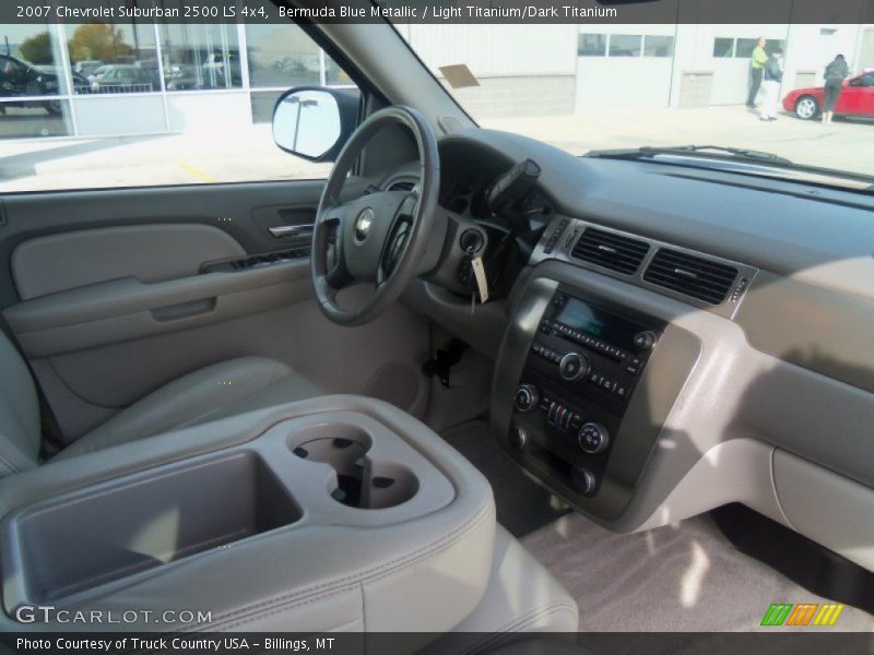 Bermuda Blue Metallic / Light Titanium/Dark Titanium 2007 Chevrolet Suburban 2500 LS 4x4
