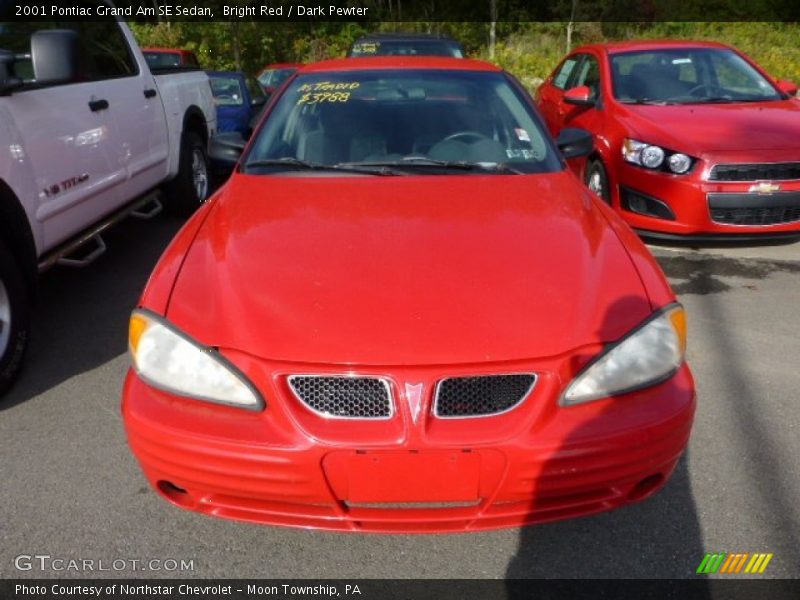 Bright Red / Dark Pewter 2001 Pontiac Grand Am SE Sedan