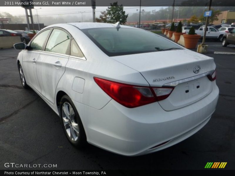Pearl White / Camel 2011 Hyundai Sonata GLS