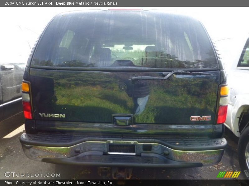 Deep Blue Metallic / Neutral/Shale 2004 GMC Yukon SLT 4x4