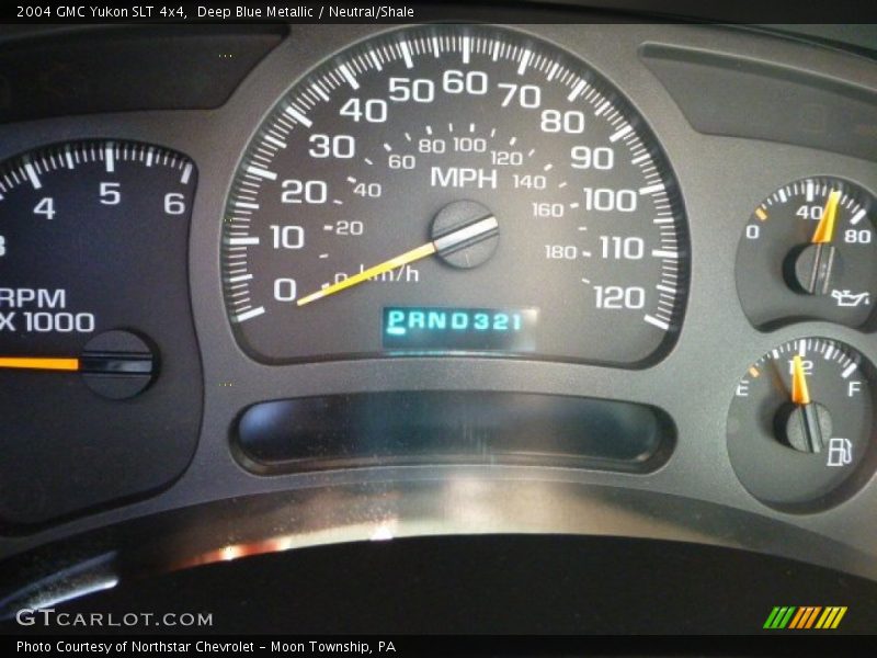 Deep Blue Metallic / Neutral/Shale 2004 GMC Yukon SLT 4x4