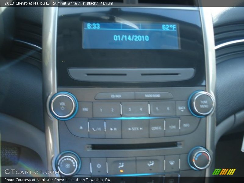Summit White / Jet Black/Titanium 2013 Chevrolet Malibu LS