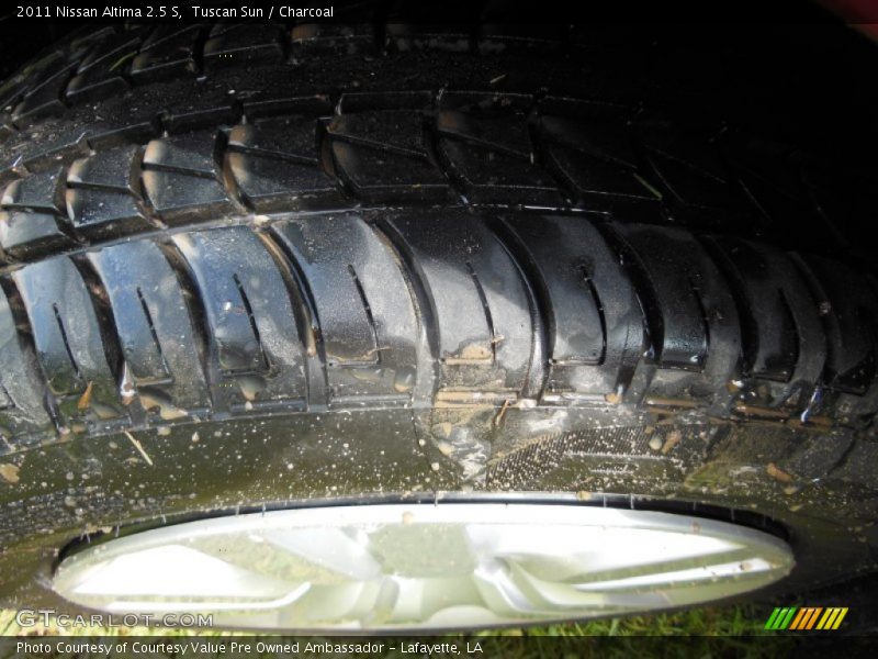 Tuscan Sun / Charcoal 2011 Nissan Altima 2.5 S