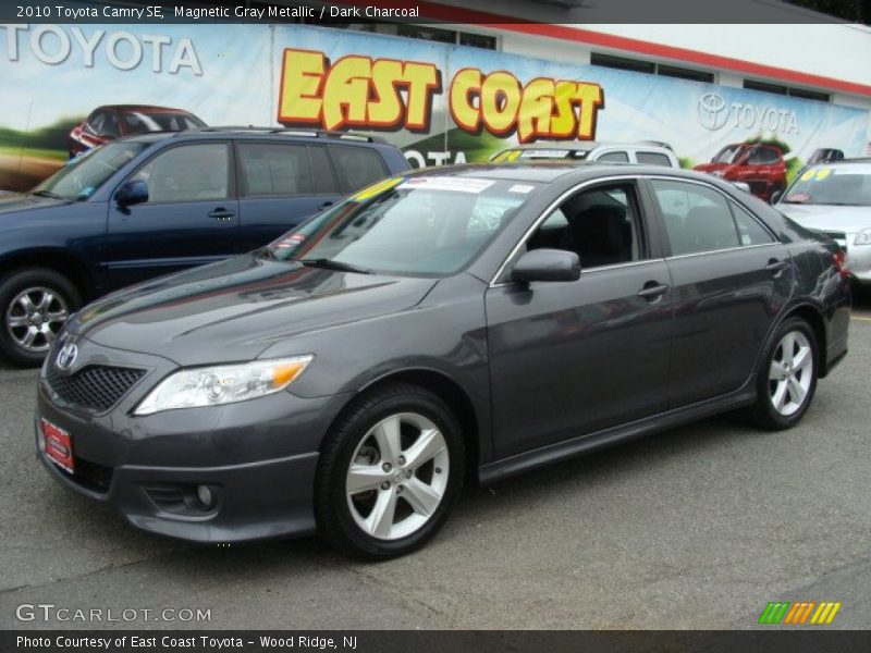 Magnetic Gray Metallic / Dark Charcoal 2010 Toyota Camry SE
