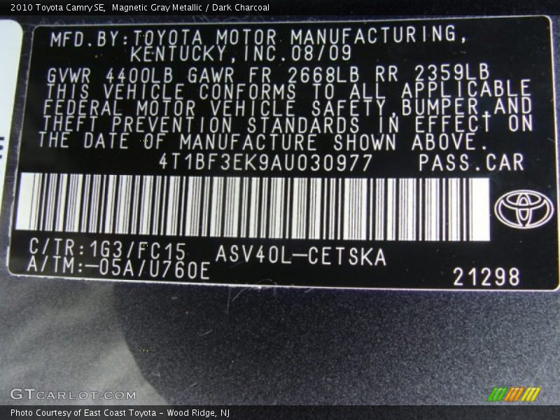 Magnetic Gray Metallic / Dark Charcoal 2010 Toyota Camry SE