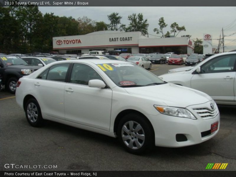 Super White / Bisque 2010 Toyota Camry LE V6