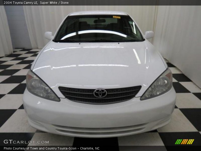Super White / Stone 2004 Toyota Camry LE