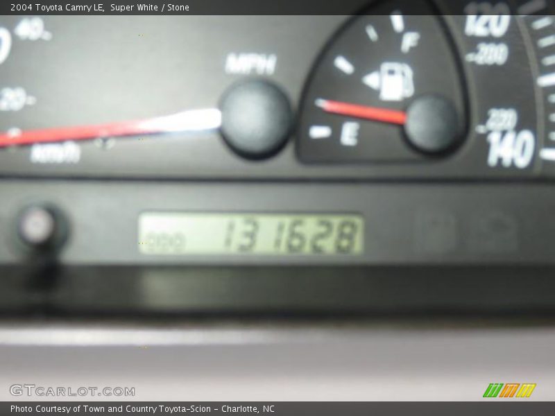 Super White / Stone 2004 Toyota Camry LE