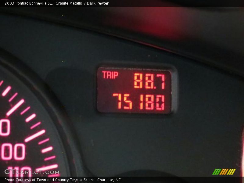 Granite Metallic / Dark Pewter 2003 Pontiac Bonneville SE