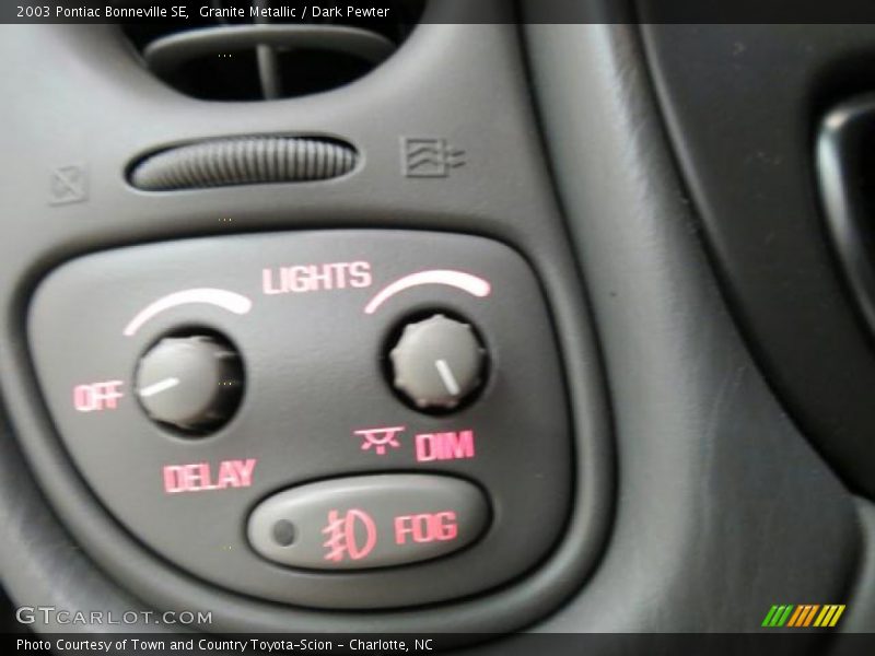 Granite Metallic / Dark Pewter 2003 Pontiac Bonneville SE