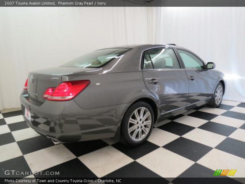 Phantom Gray Pearl / Ivory 2007 Toyota Avalon Limited
